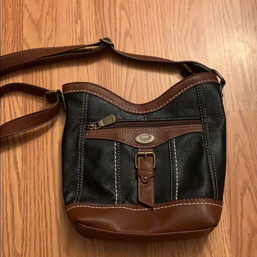 Born Concept Crossbody Bag